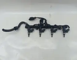 Rampe d'injection Skoda OE 06K133681E - Occasion