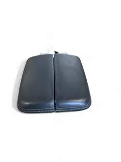 Keskikonsolin käsinoja Audi Q7 OEM UTO71870