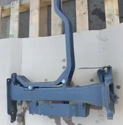 Support d'aile XF/XG OEM avec fixation réservoir AdBlue