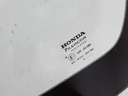 Begagnad Honda OE AS1 framruta - OEM passform