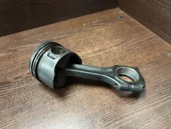 Piston Mercedes CLA OEM N429Y01C - Occasion