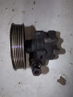 Audi A4 B7 2.0 TFSI Stuurbekrachtigingspomp 8E0145153J