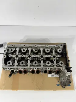 Jaguar F-PACE 2.0D Cylinderhuvud OEM PBG4D3-6090-AC