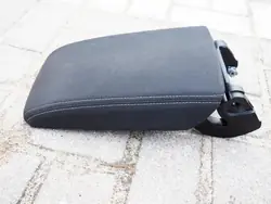 B8PODŁ Etukäsinojen kansi Passat B8 2014-24