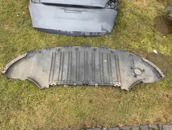 Tesla Model Y bumperplaat OEM 1613579-00-C