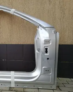 Porsche 95C810100A Front Right A-Pillar & Sill