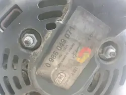 Alternateur Volvo V70 III S80 II 2.0 D Bosch 0986049071