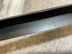 Tesla 3 Höger Karosslist OEM 1083520-01-D