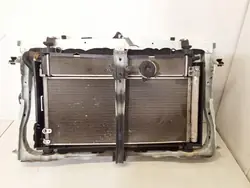 Ventilateur avant OEM TOYOTAAURISIIPASPRZEDNICHŁODNICEKOLOR040