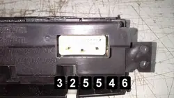 Kia Vengan näyttöruutu OEM AM-325546 Käytetty