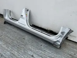 Painel de soleira direito OEM 61311-42030 para Toyota RAV4 III