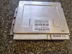 Mukavuusmoduuli OEM 2115451532 Mercedes-Benz E W211:lle