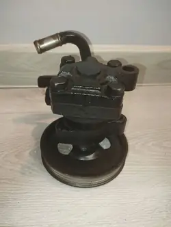 Pompe de direction assistée Hyundai H-1, Starex 571004A050