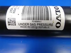 Vasen Takaiskunvaimennin OEM 31658541 Volvolle