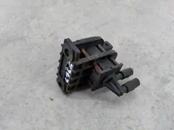 Undertrycksventil OEM 701906283 för VW Transporter T4
