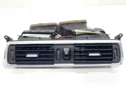Fram ventilationsgallret OEM 16828110 BMW F07