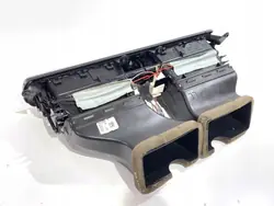 Grelha de ventilação dianteira OEM 16828110 BMW F07