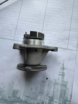Pompe à eau OEM 251086 pour Hyundai i10 i20 K