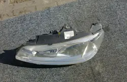 Farol Esquerdo Peugeot 406 99-02