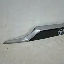 OEM 76801-42240 Moldura Portón para Toyota RAV4 V