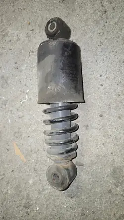 Mercedes-Benz Kabinenstoßdämpfer OEM 9673171303 Hinten