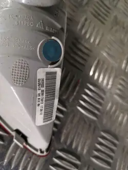 Jeep Grand Cherokee bakstötskåpelykta OEM FOB10425
