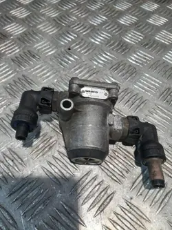 Régulateur de pression WABCO 4750150720 Volvo FH12