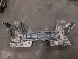 Berço Motor OEM 64465564 para Alfa Romeo GT 1.9 JTD