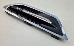 Grille d'admission BMW 5 F10 M5 OEM 7903880 Avant droit