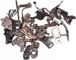 UX371 Ford Focus Mk4 Supports de Montage Complet