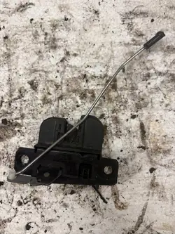 Vänster Bakdörrslås VW T5 Lift 7H0827505F