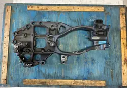 DAF XG/XF kreukelzone bevestiging OEM 2276022