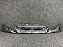 Grillstütze FORD FOCUS MK3 BM51-17E778-BA