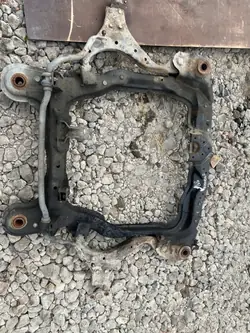 Vorderer Aufhängungsquerlenker OEM MEFJUU - Hyundai Tucson I