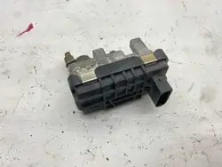 Hella 6NW009228 Turbolader-Aktor - Gebraucht