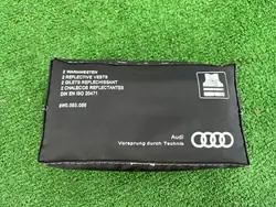 Audi Vest Set OEM 8W0093056 - Gebruikt