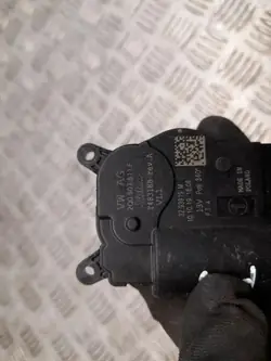 Audi Q3 lämmitysventtiili OEM 2Q0907511F