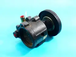 Pompe de direction assistée Renault Megane I 1.6 8V OEM