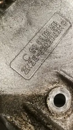 OEM 1021312035 Ilmastointipumpun Kiinnike Mercedes W124