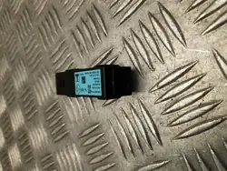 Dispositif d'entrée USB Toyota C-HR II 2024 OEM 86190F4020