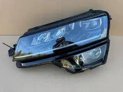 FARO ESQUERDO FULL LED SKODA KAROQ