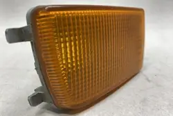 Clignotant avant droit VW GOLF III 1H0953156C