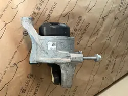 Moottorin Kiinnike Oikea Puoli Audi A5