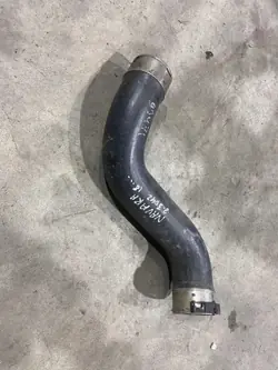 Intercoolerrör OEM 144634JA0A för Nissan Navara D23