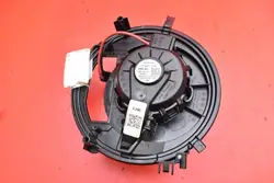 Moteur de souffleur VW Passat B8 Lift 2019-2021 5WB819021