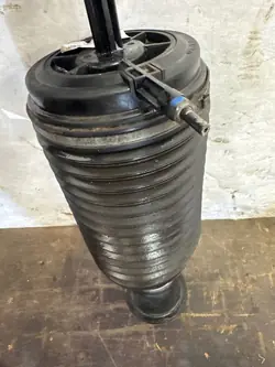 Porsche Macan Ilmajousituspussi OEM 95B616002G