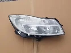 Oikea Etuvalaisin / Opel Insignia A 2008-2013 / Hella