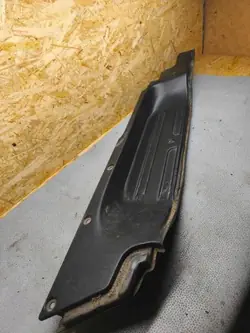 Cobertura de soleira esquerda OEM 260905P Opel Vivaro