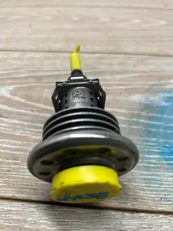 Audi AdBlue-suutin OEM 4H0131113A - Käytetty