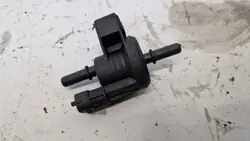Soupape d'épuration EVAP OEM 12611802 pour Saab 9-5 NG 2.8T